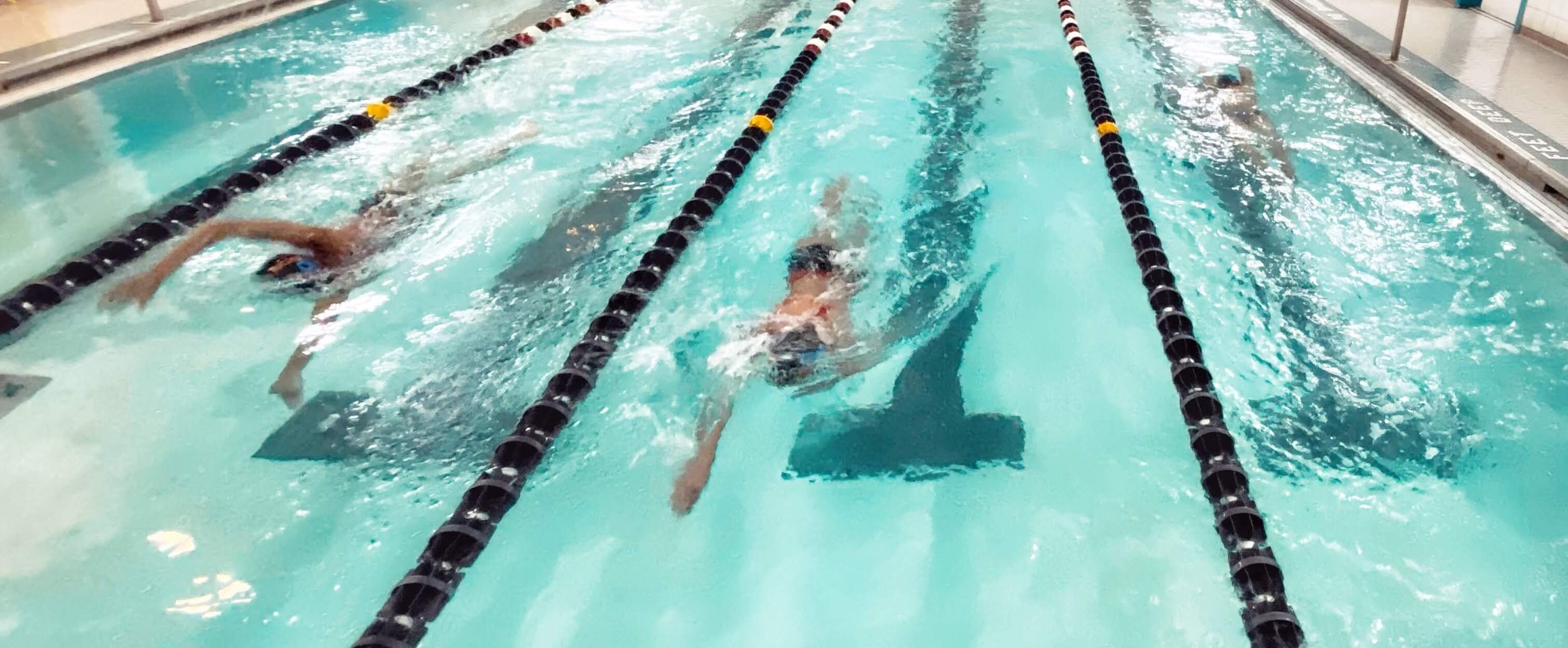 freestyle swimming at aqua hero